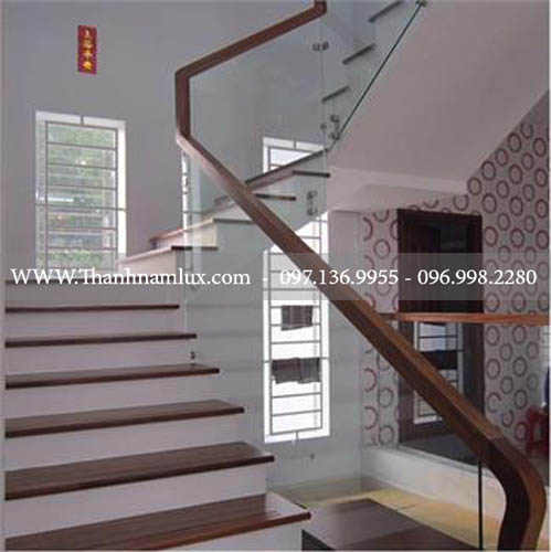 Cầu Thang Kính Không Chân CTK-KC-01