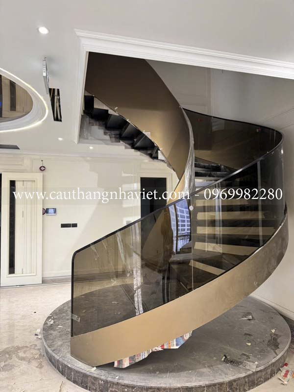mẫu cầu thang xoắn ốc đẹp nhất