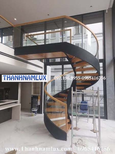 Cầu thang xoắn ốc tại bình phước ảnh 1