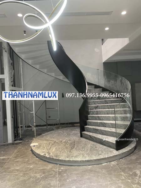 cầu thang xoắn ốc tại đà nẵng