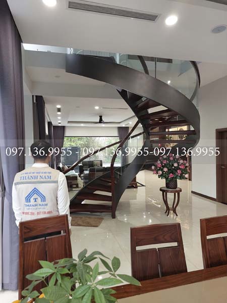 cầu thang xoắn ốc tại bắc giang