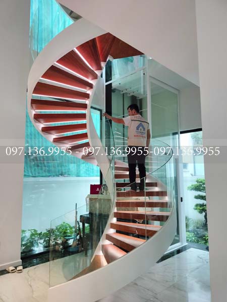 cầu thang xoắn ốc tại bắc giang
